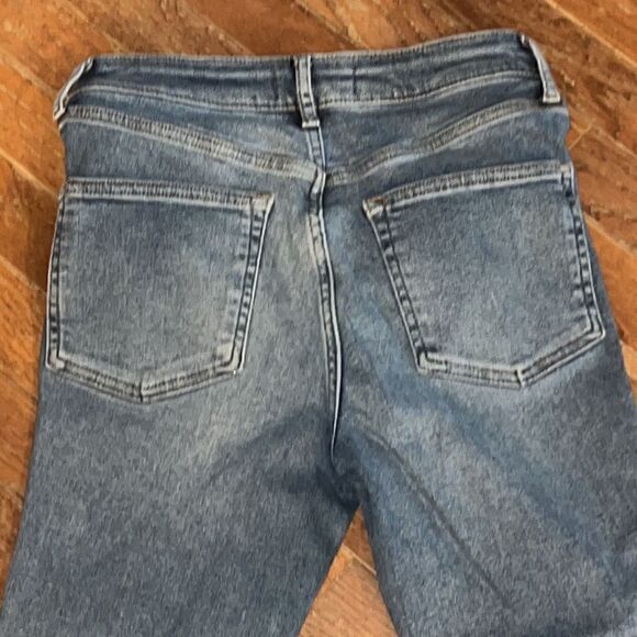 We The Free Women’s 28 High Rise Slim Frayed cropped Jeans - Picture 9 of 13